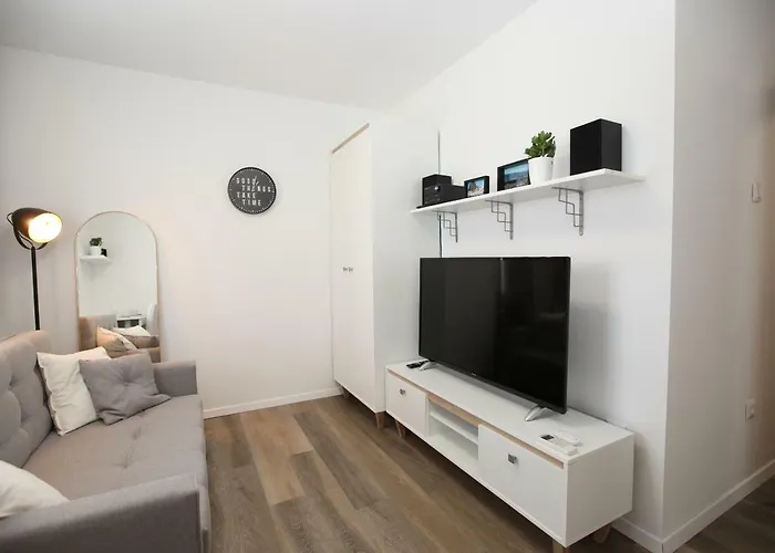 Elegant W/parking Апартаменты *