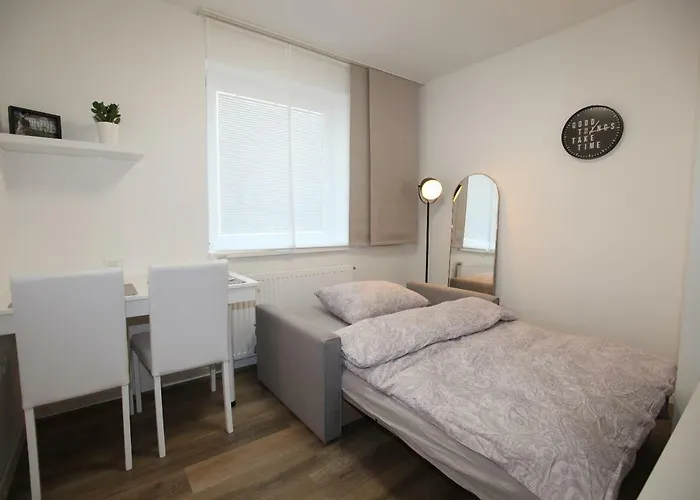 Apartman Elegant W/parking *